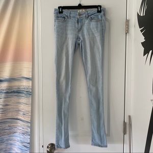 Hollister Super Skinny Jeans